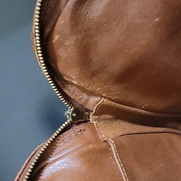 Authentic VINTAGE Louis Vuitton Marly Bandouliere Shoulder Bag - Picture 9 of 10